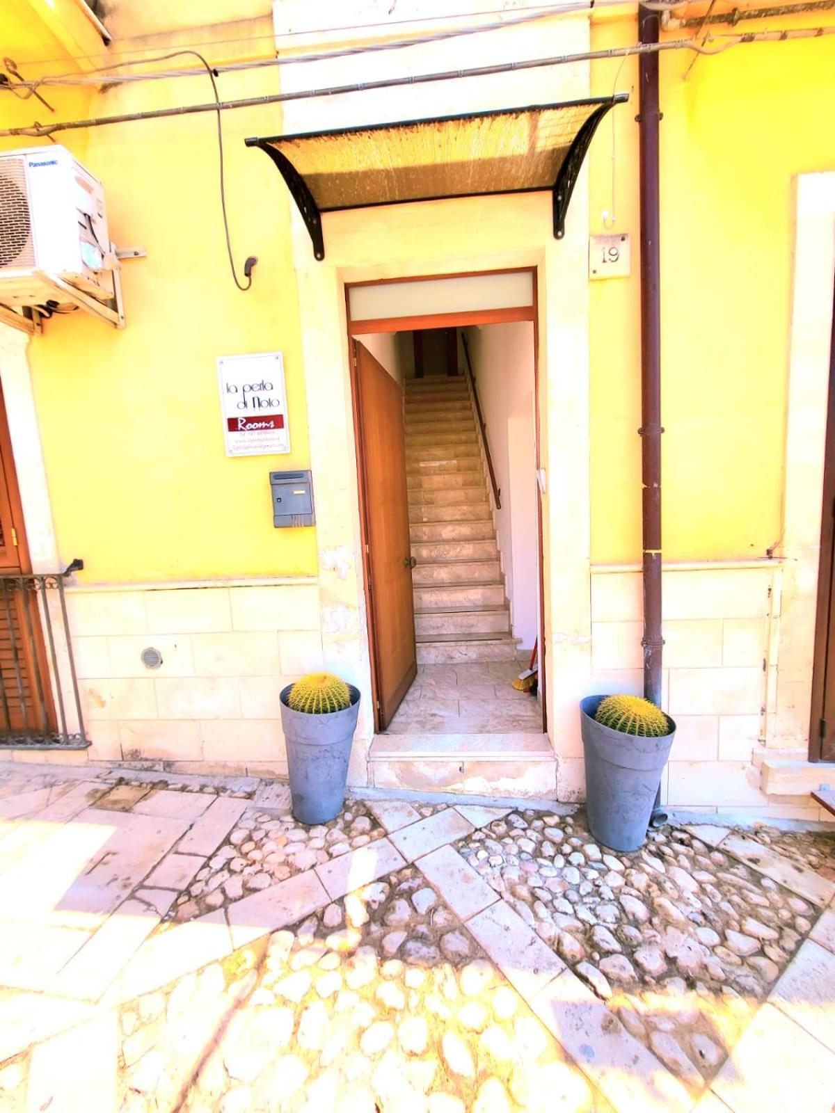 La Perla Di Noto Hotel Exterior foto