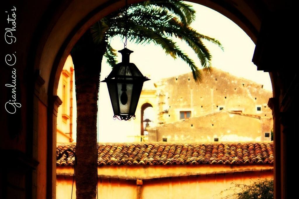 La Perla Di Noto Hotel Exterior foto